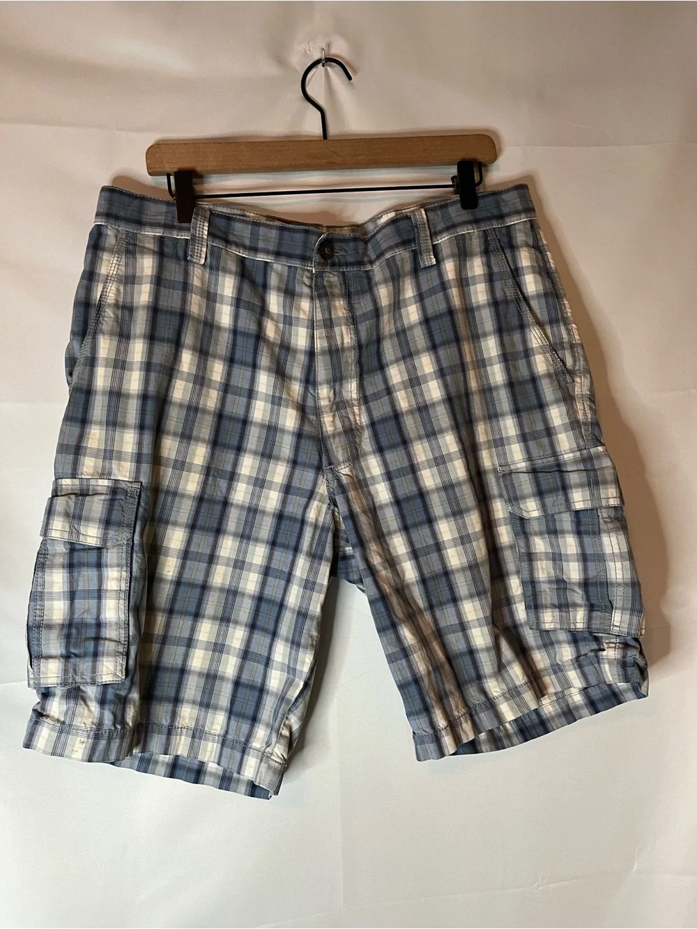 Dockers Blue & White Plaid Cargo Shorts with Side Pockets